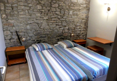 Ferme château Laneffe gîte étable 8 personnes chambre
