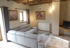 Ferme château Laneffe gîte étable 8 personnes chambre