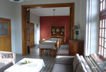 ferme-chateau-laneffe-gite-de-la-dependance-14-personnes-salon