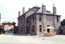 ferme-chateau-laneffe-gite-de-la-dependance-14-personnes