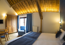Ferme château Laneffe, location de chambre d'hôtes 2 personnes campanule